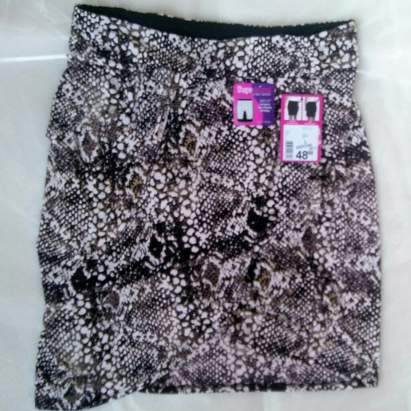 Shapesensational Dresses & Skirts - 2/$20! Snakeskin Skirt with Butt Shaper